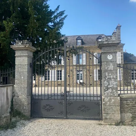 Chateau De La Robiniere Minimun 2 Nuitees בית אירוח *