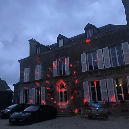 Chateau De La Robiniere Homestay *