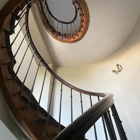 Chateau De La Robiniere Homestay *